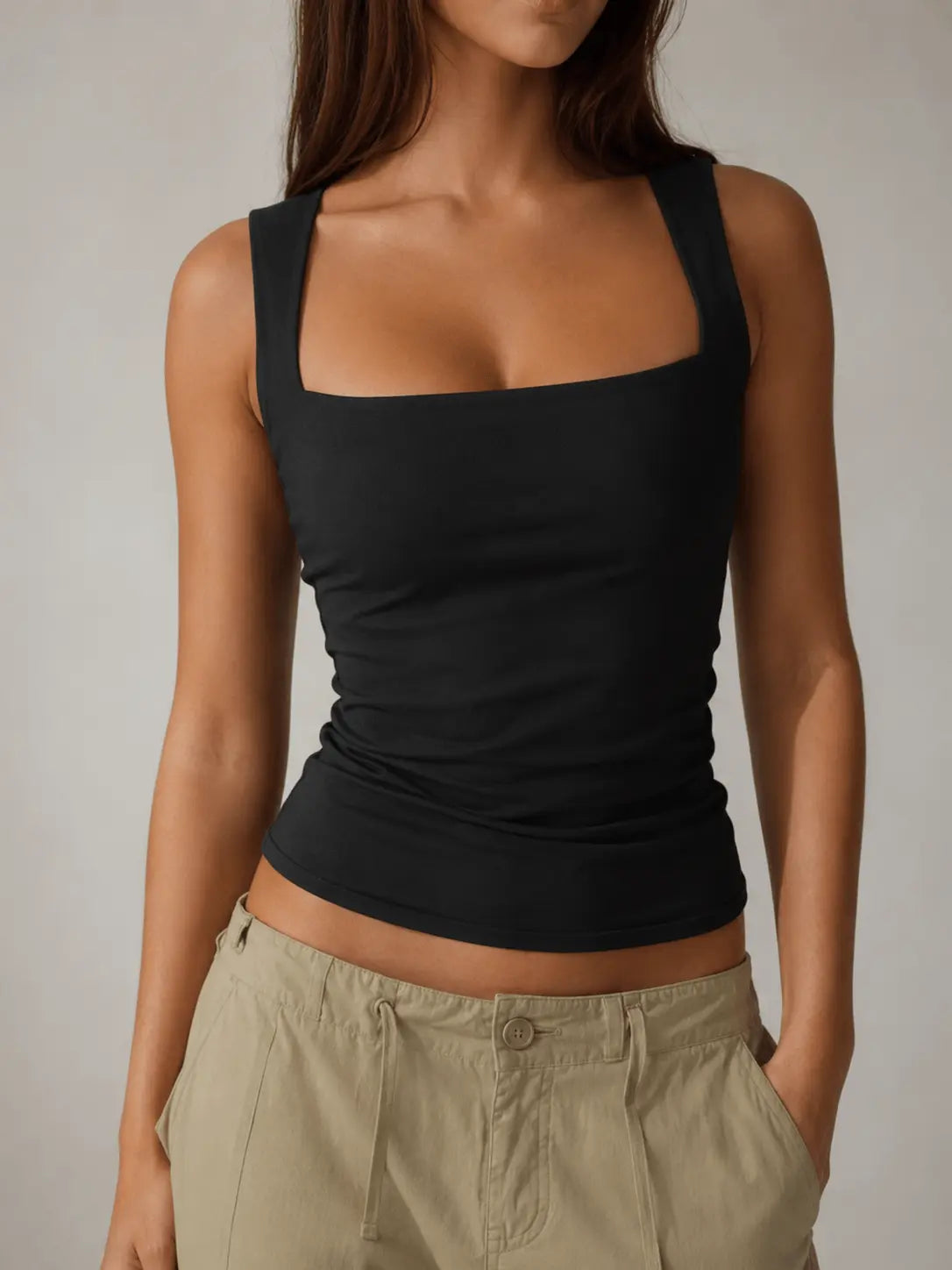 Camiseta de Tirantes Ajustada NEXO | Básico Esencial de Verano negro