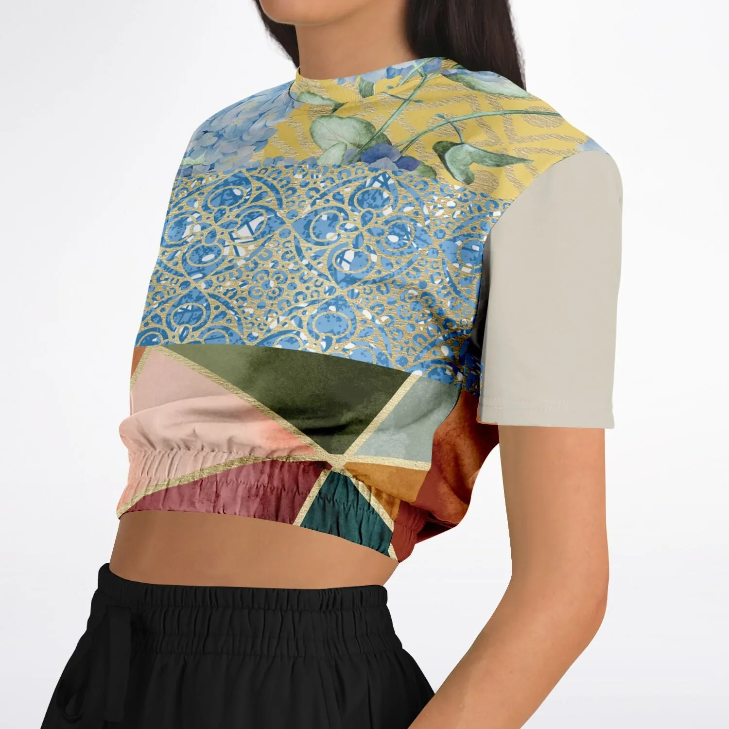 Calico Esplanade Short Sleeve Cropped Eco-Poly Sweater