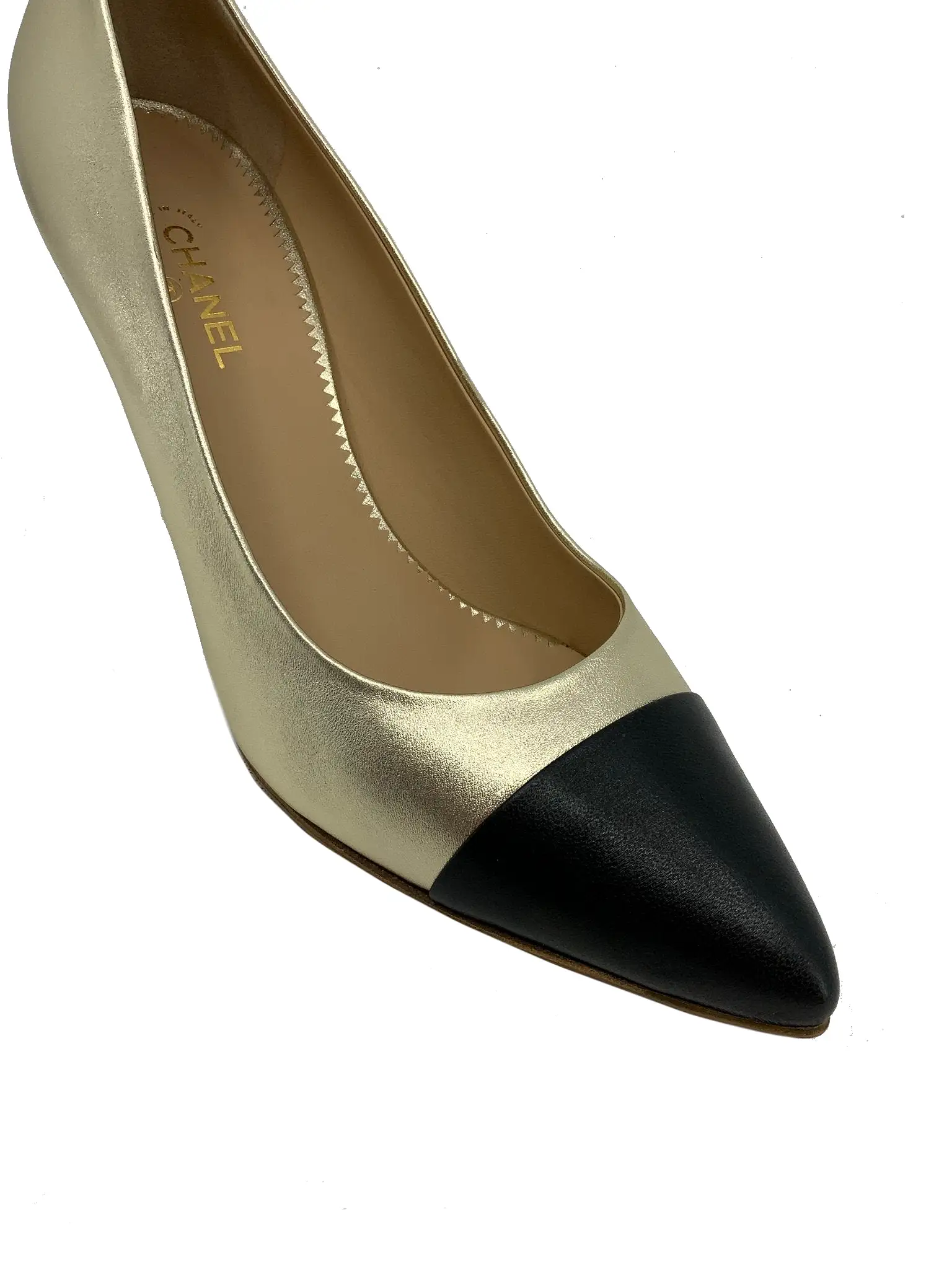 Chanel Leather Cap Toe Classic Pumps Size 11