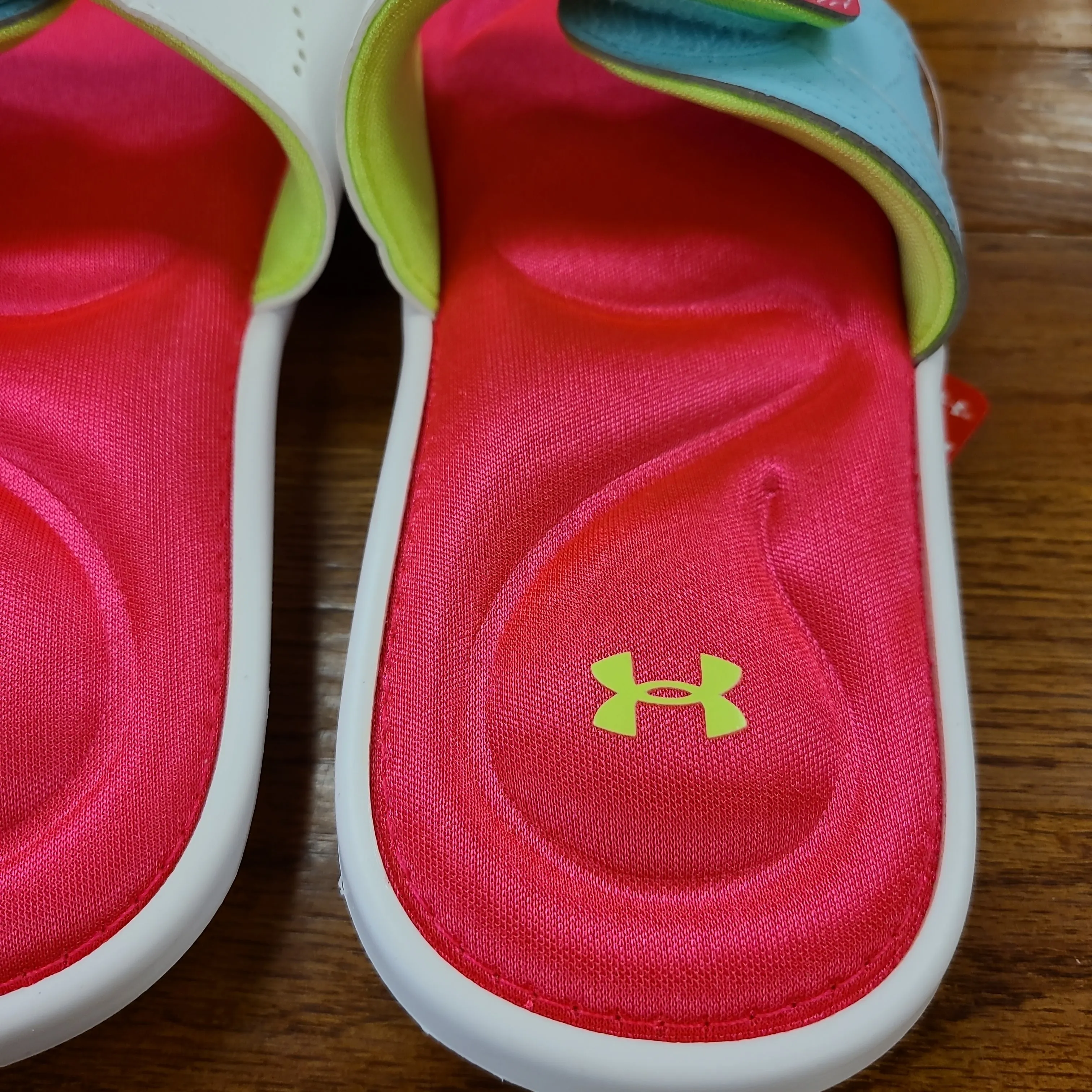 Under Armour G Ignite IX Slide Hot Pink Kids